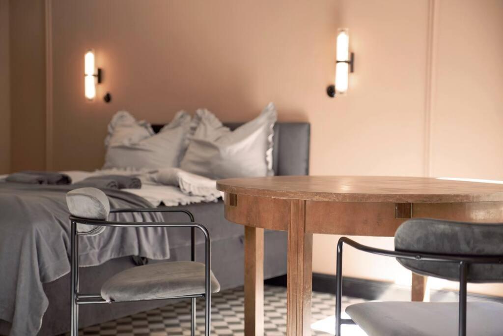 Elegant Apartment In The City Center Wrocław Eksteriør billede