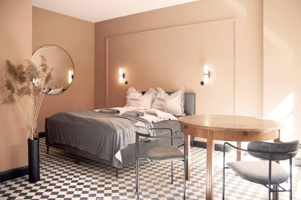 Elegant Apartment In The City Center Wrocław Eksteriør billede